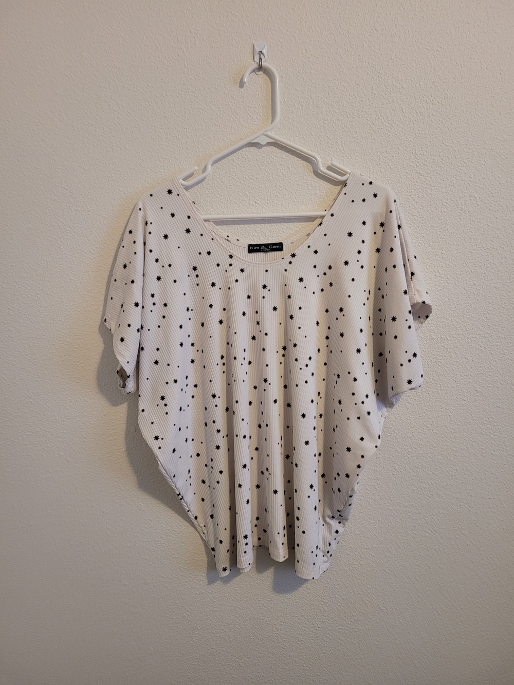 Kim & Cami White Short Sleeve Top with Black Star Print #277